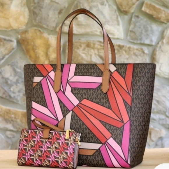 Michael Kors Handbags - Michael kors tote bag and wallets